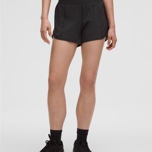 Lululemon hotty hot shorts high rise 4 inch like new